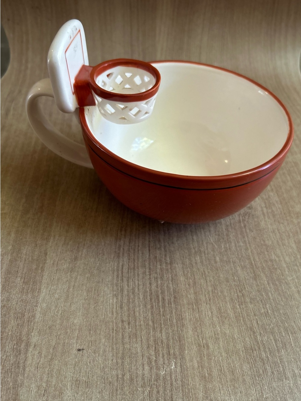 Ceramic Tea Strainer Mug with Built-in Basket - Red Cream
